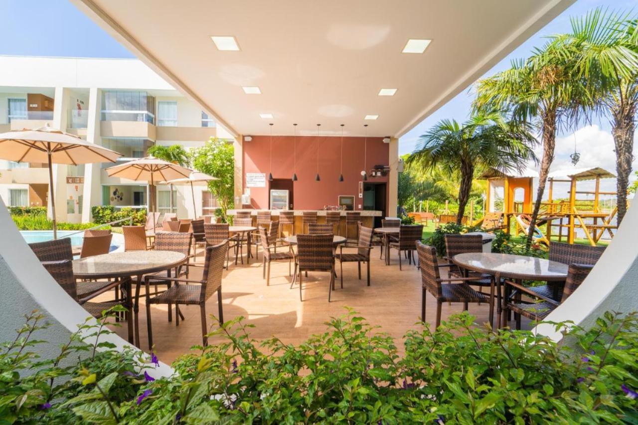 Apto Guarajuba Praia Condominio Porto Smeralda-100 Metros Da Praia מראה חיצוני תמונה